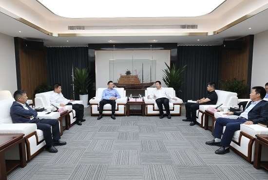 章立峰拜会西安沣东新城党委书记柳政