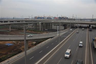 郑州市陇海快速通道工程全线通车