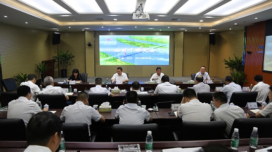 汤明参加中开产品企业干部大会