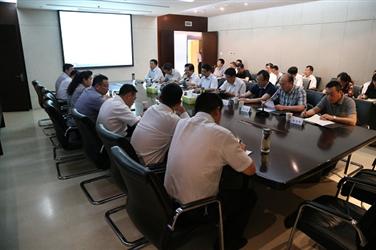 企业召开传达股份企业纪委书记座谈会精神暨企业自查自纠动员会