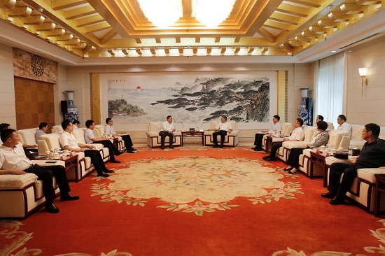 章立峰拜会烟台市市委书记张术平