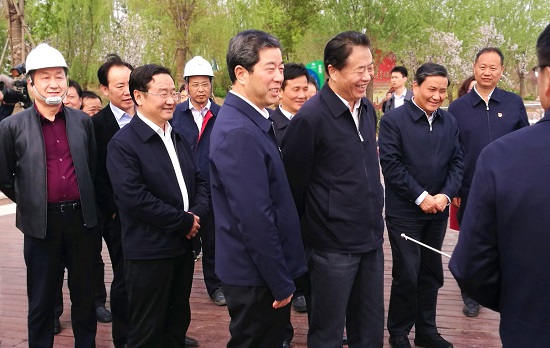 水利部部长鄂竟平视察企业郑州市贾鲁河综合治理产品